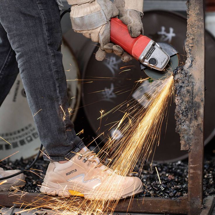 Outdoor Work Shoes: Durable Choices for Every Job Site