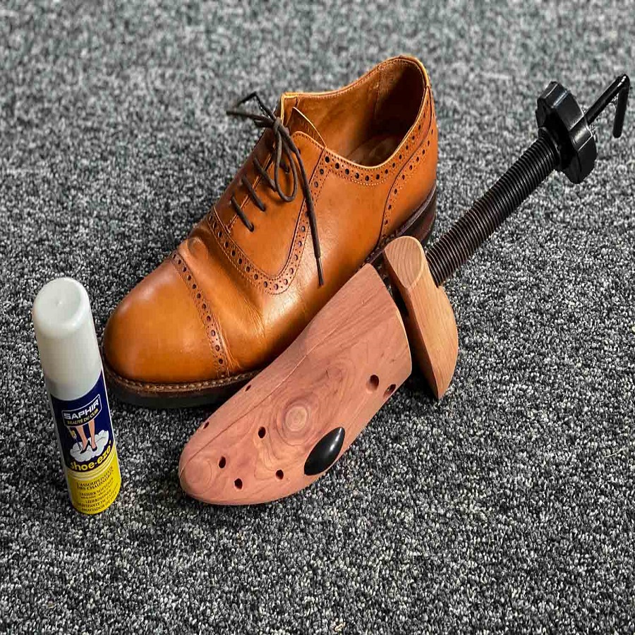 How to Stretch Leather Loafers